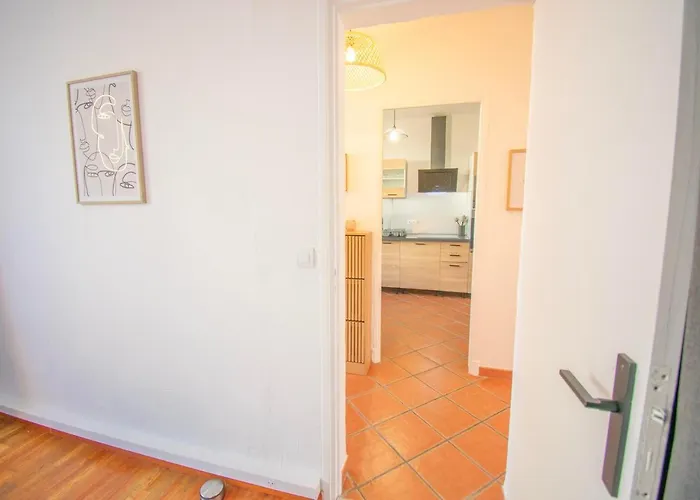 Rdc, Ac, Terrasse, 8 Pers Appartement *