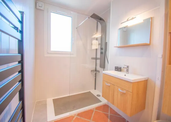 Appartement Rdc, Ac, Terrasse, 8 Pers