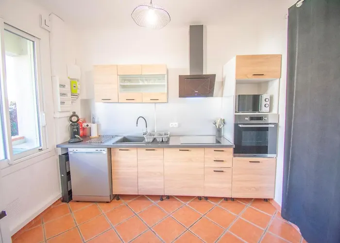 Rdc, Ac, Terrasse, 8 Pers * Fréjus